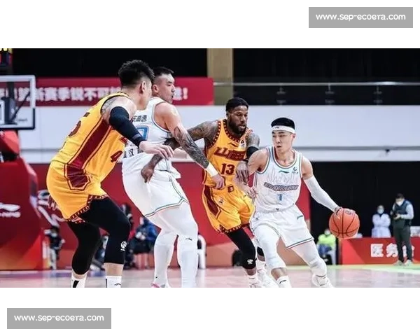 以防守反击战术为核心解析球队如何在快速反击中取得比赛优势